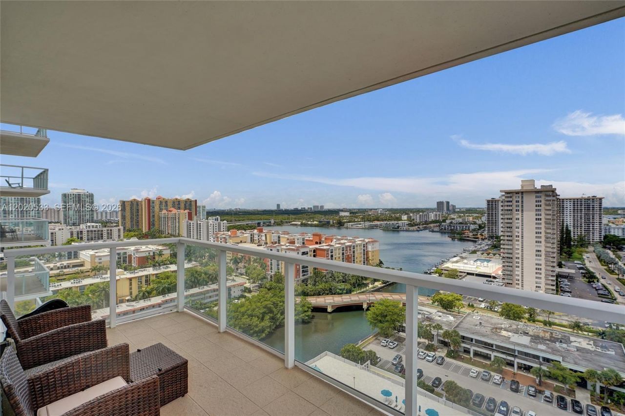 230 174th St, Unit 2112, Sunny Isles Beach, FL 33160 Photo