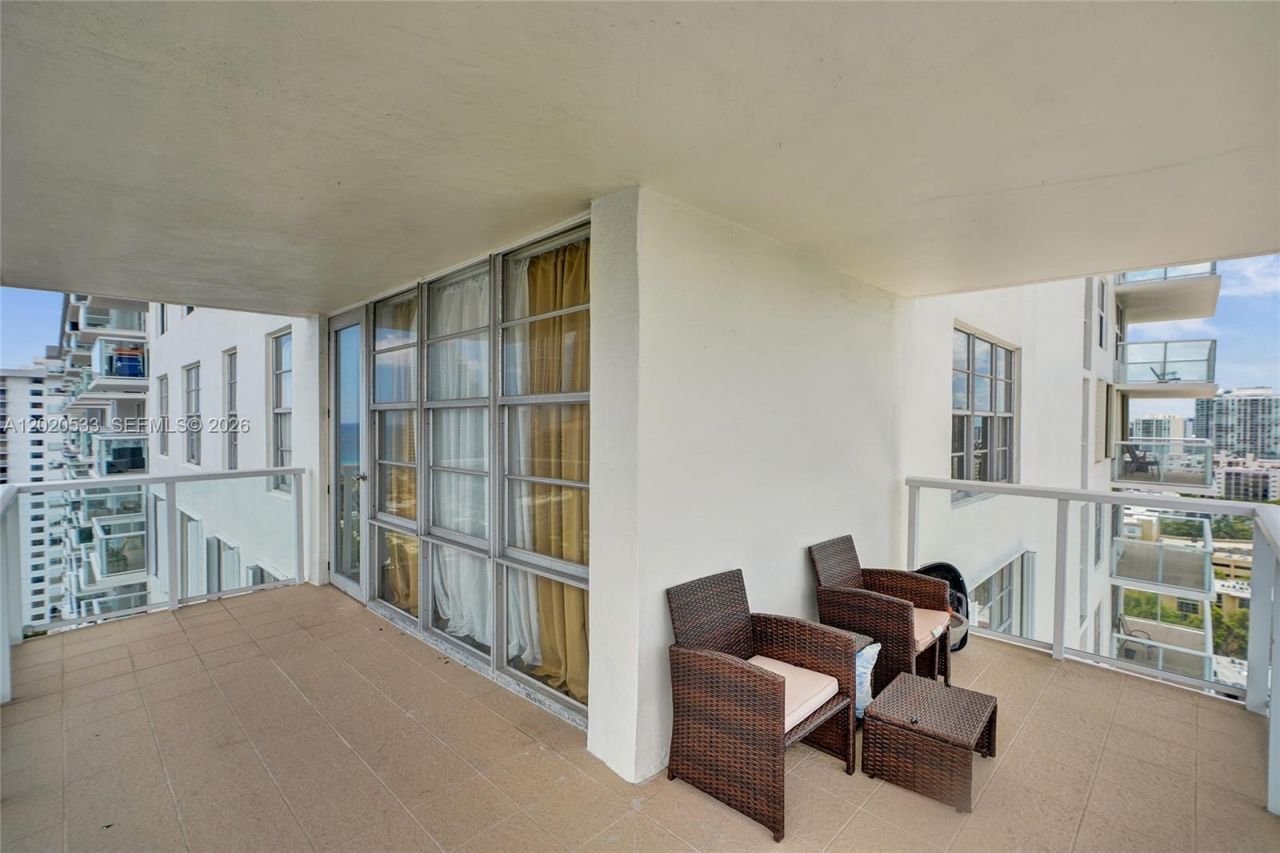 230 174th St, Unit 2112, Sunny Isles Beach, FL 33160 Photo