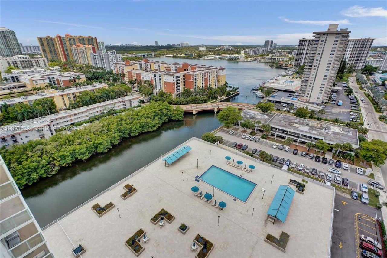 230 174th St, Unit 2112, Sunny Isles Beach, FL 33160 Photo