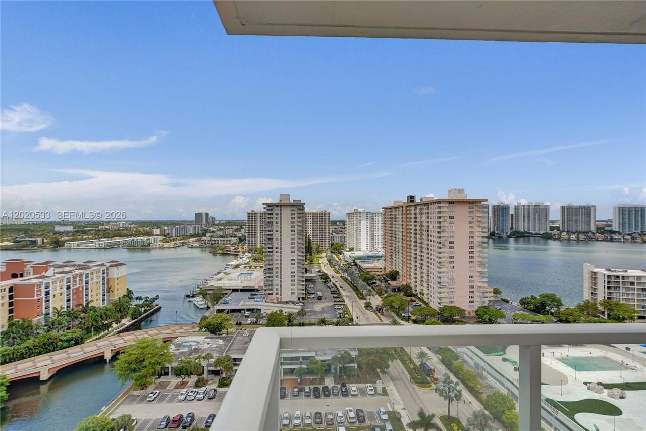 230 174th St , Unit 2112, Sunny Isles Beach, FL 33160 Photo