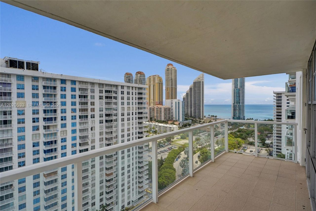 230 174th St, Unit 2112, Sunny Isles Beach, FL 33160 Photo