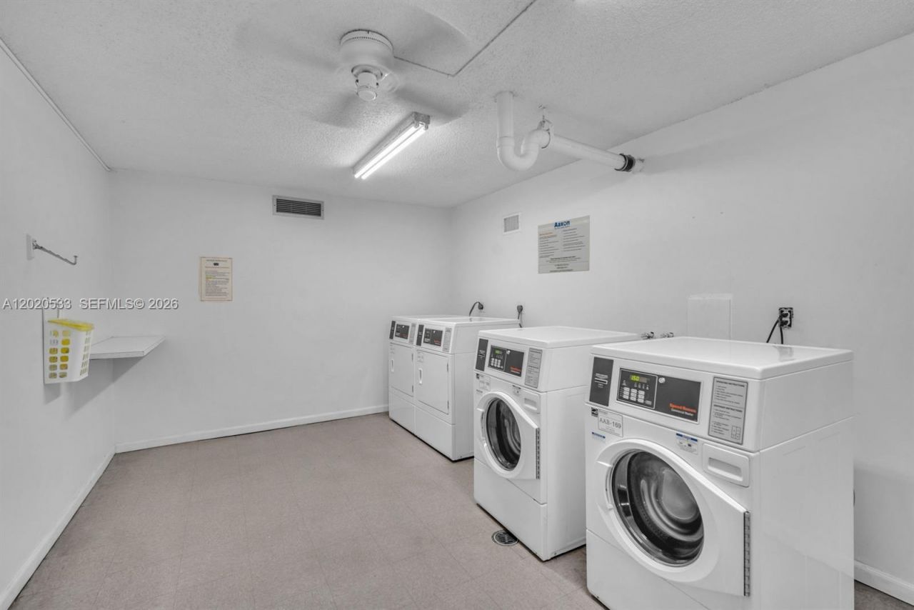 230 174th St, Unit 2112, Sunny Isles Beach, FL 33160 Photo