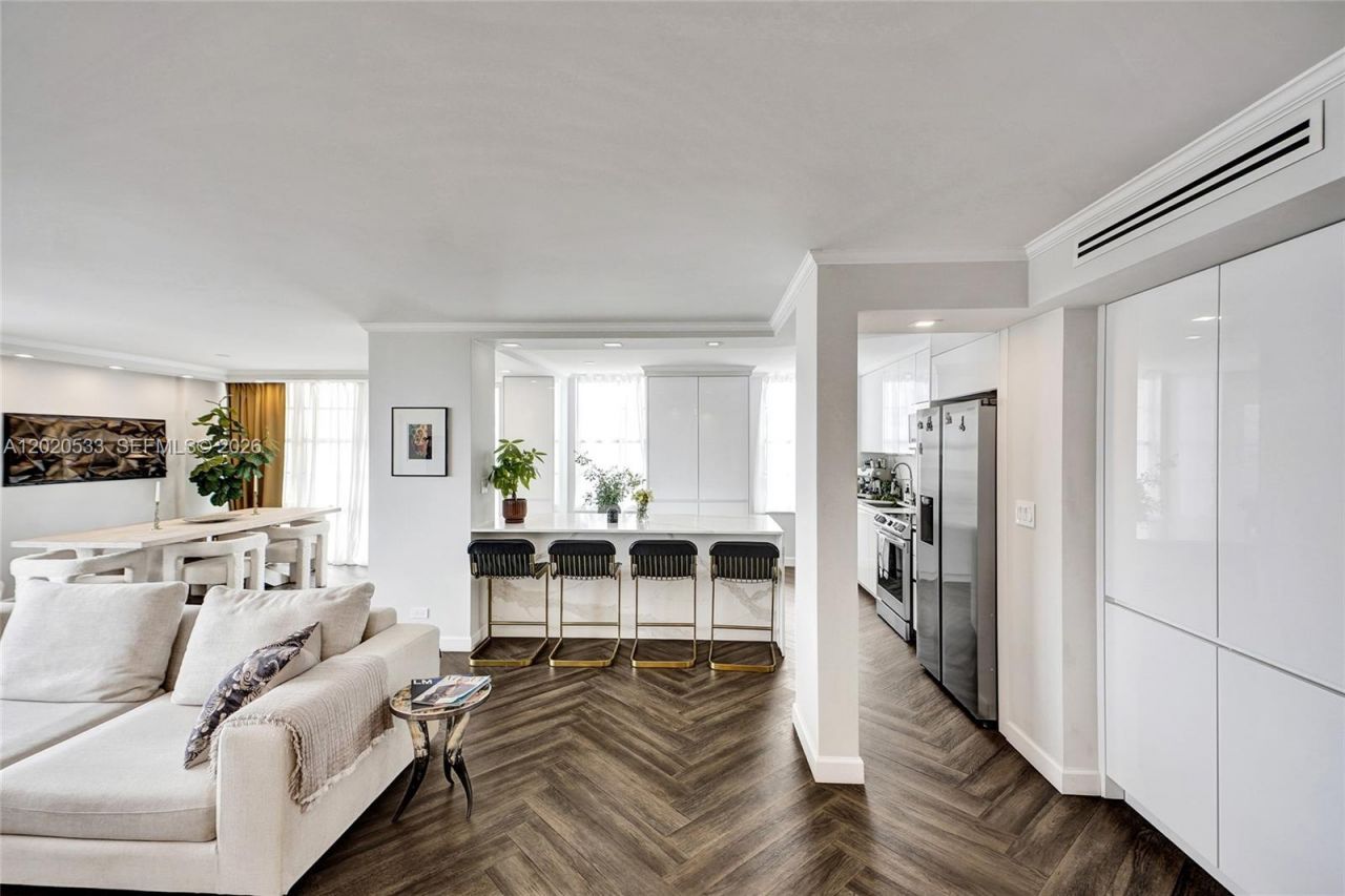 230 174th St, Unit 2112, Sunny Isles Beach, FL 33160 Photo