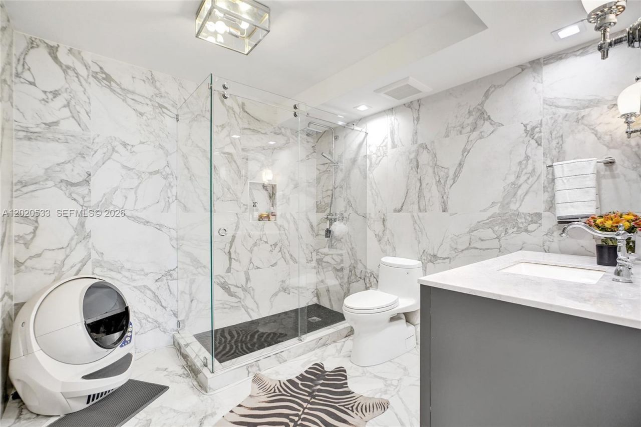 230 174th St, Unit 2112, Sunny Isles Beach, FL 33160 Photo