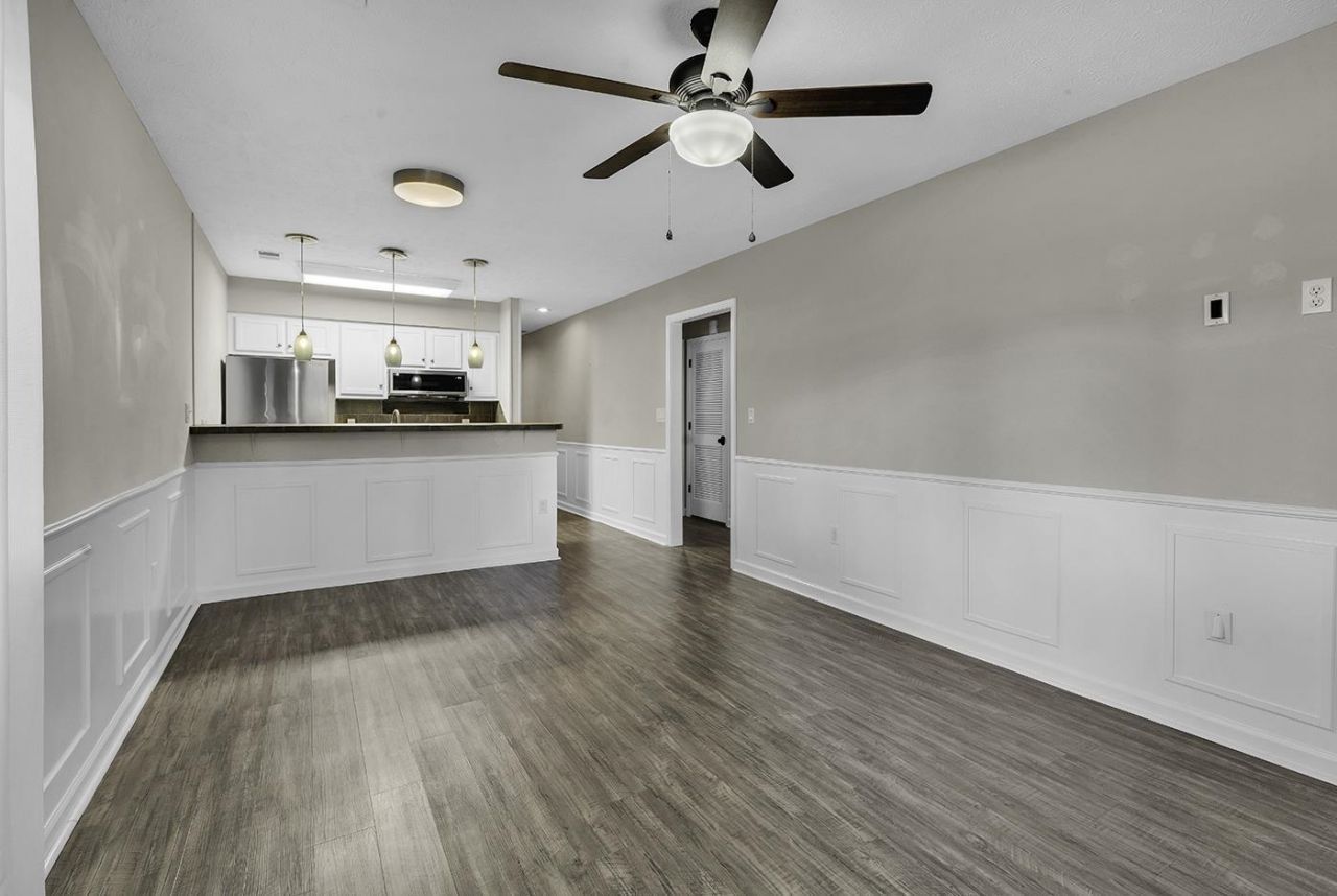 4274 Pinehurst Circle  Photo 14