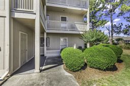 4274 Pinehurst Circle  photo 4