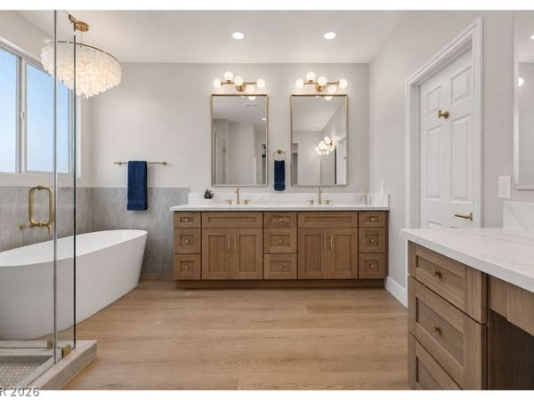 992 Cliff Castle Avenue , North Las Vegas, NV 89081