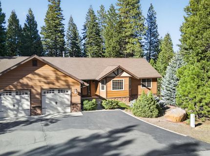 205 Top Of The West Drive, Lake Almanor, CA 96020 Photo