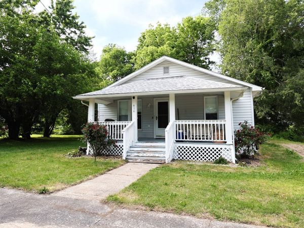416 E Elm Street , Salem, IL 62881