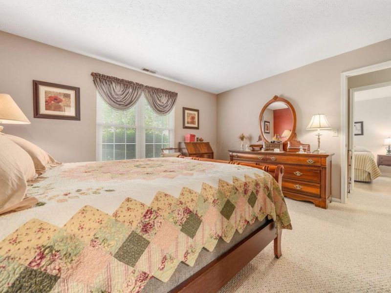 285 Villa Oaks Lane , Columbus, OH 43230 Photo 24