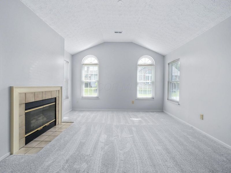 285 Villa Oaks Lane, Columbus, OH 43230 Photo 6