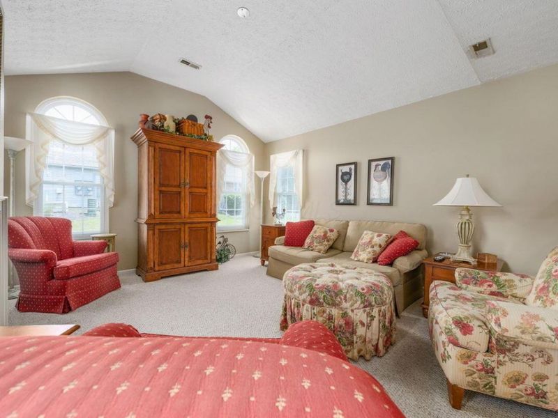 285 Villa Oaks Lane , Columbus, OH 43230 Photo 7