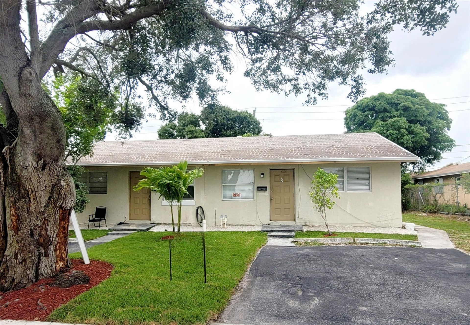 241 NE 35th Street, Unit 2, Oakland Park, FL 33334 Main Photo