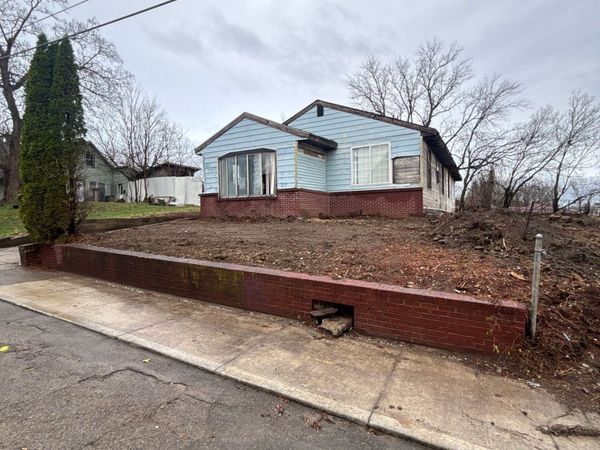 1528 W 20th Street , Anderson, IN 46016