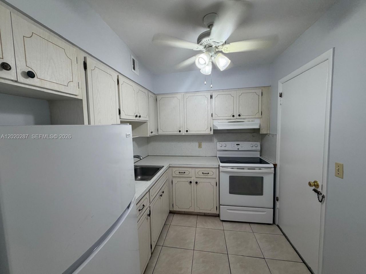 3550 NW 8th Ave , Unit 713, Pompano Beach, FL 33064 Photo