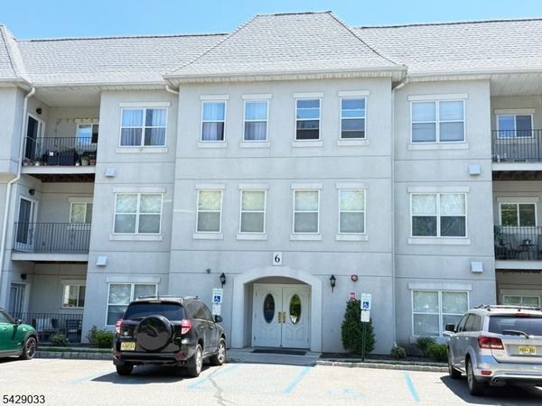608 Brittany Dr, Wayne, NJ 07470