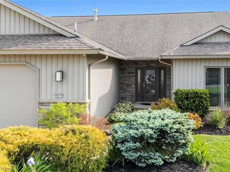9070 Hummingbird Lane , North Ridgeville, OH 44039 Photo 4