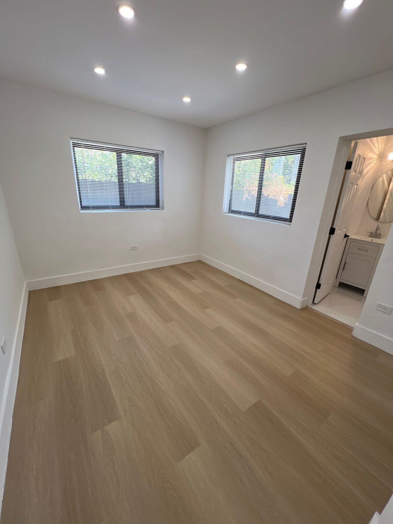 1350 NE 162nd Street, Unit 1, North Miami Beach, FL 33162 Photo