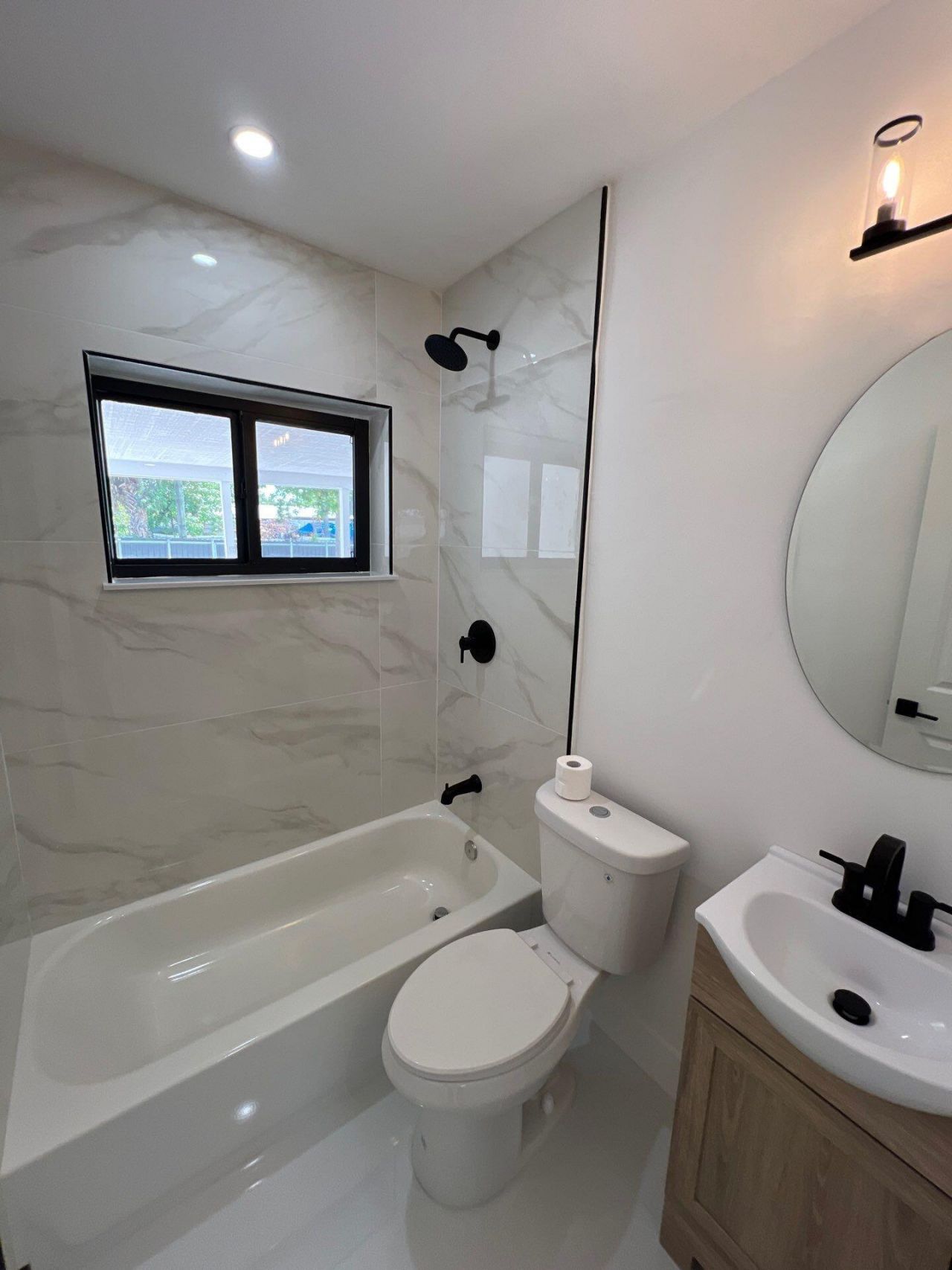 1350 NE 162nd Street, Unit 1, North Miami Beach, FL 33162 Photo
