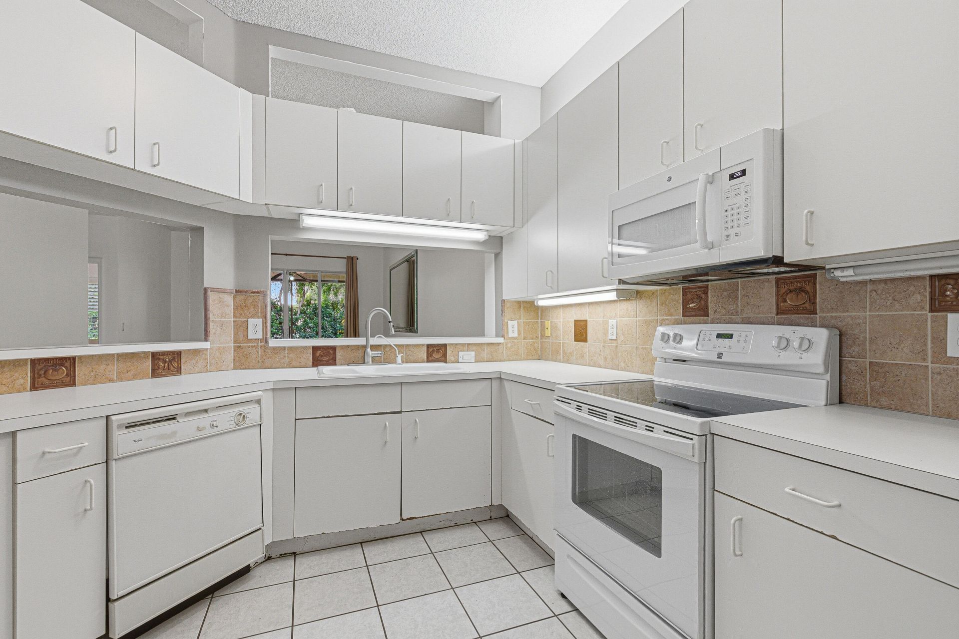10168 Lombardy Drive, Tamarac, FL 33321 Photo