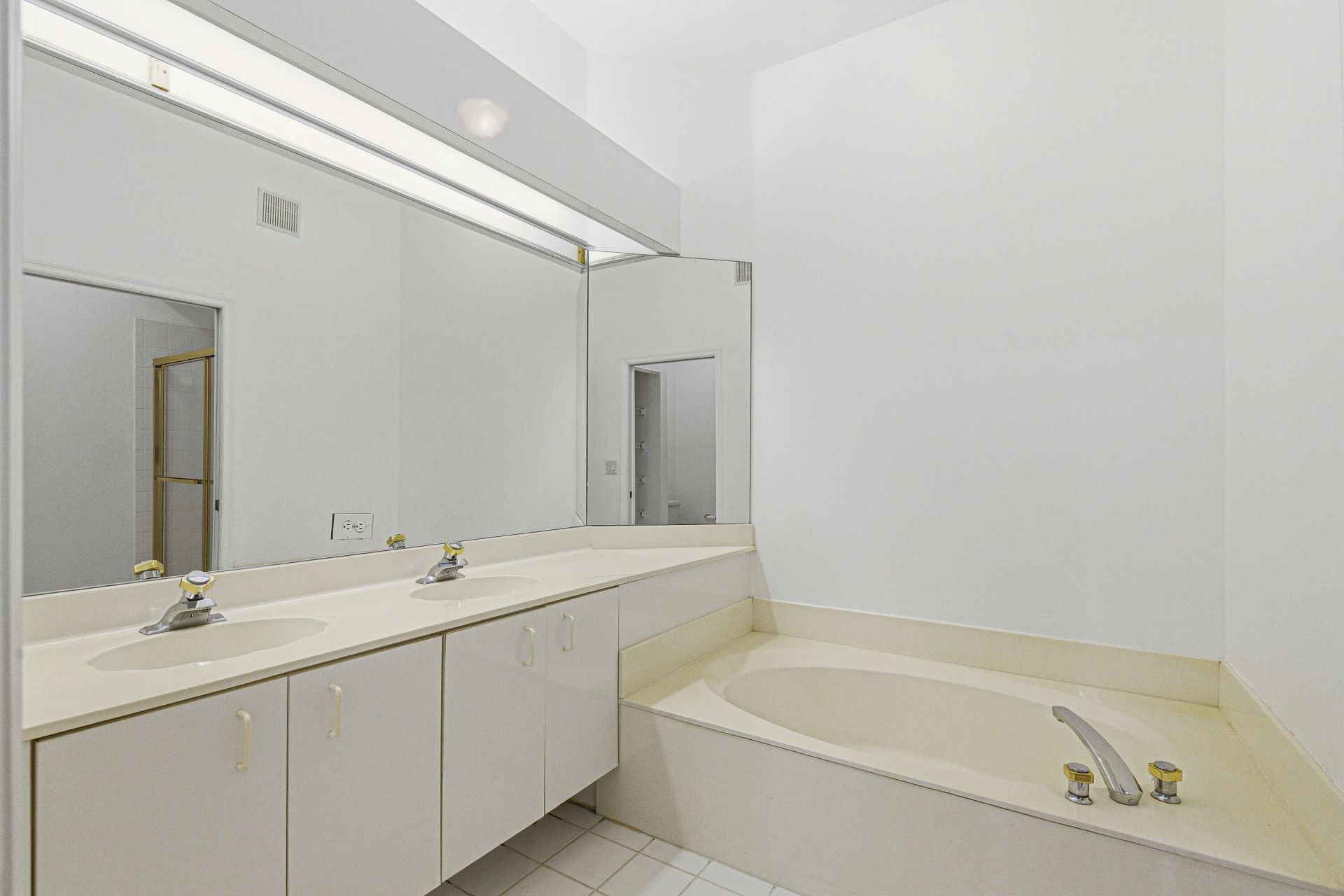10168 Lombardy Drive, Tamarac, FL 33321 Photo