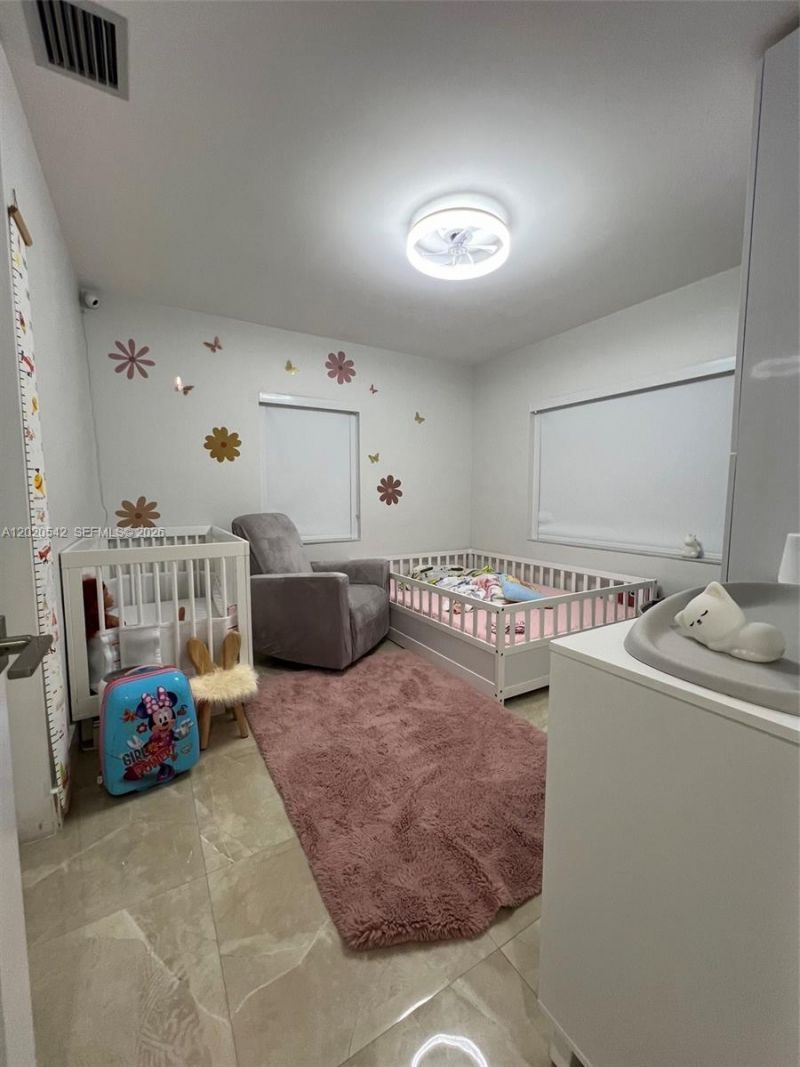 335 W 50th St, Hialeah, FL 33012 Photo