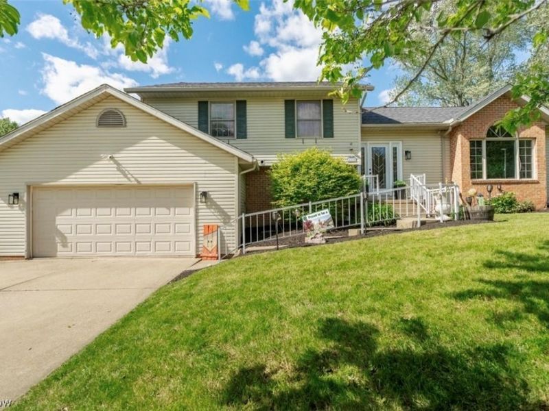 1870 Stoner Avenue NE, Massillon, OH 44646 Photo 1