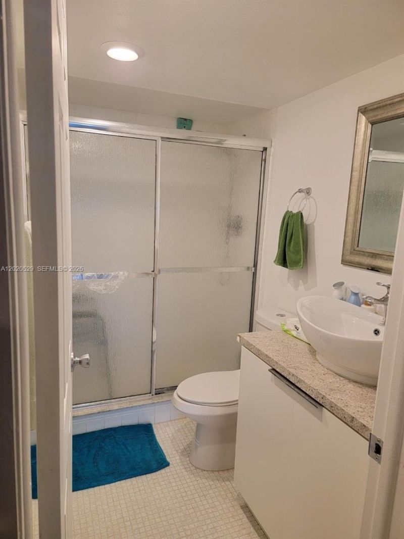 220 Lakeview Dr , Unit 212, Weston, FL 33326 Photo
