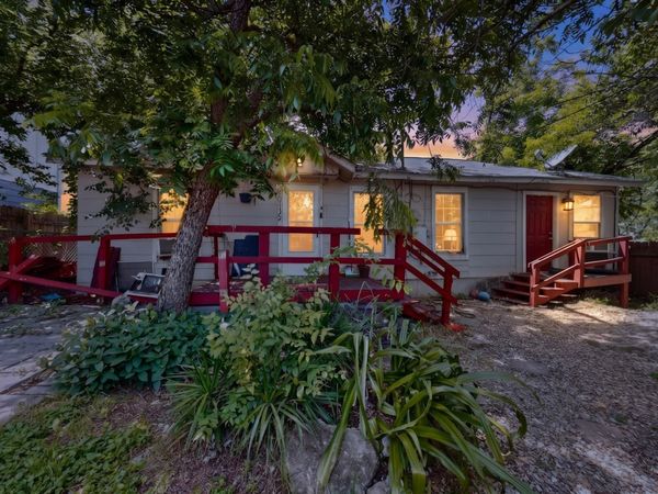 1302 1/2 WALNUT Ave E, Unit 2, Austin, TX 78702