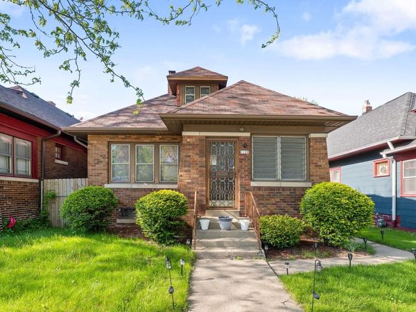 1128 Capitol DRIVE, Milwaukee, WI 53206