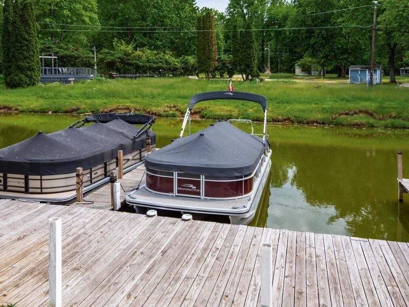 5108 Bateson Drive NE, Thornville, OH 43076 Photo 2