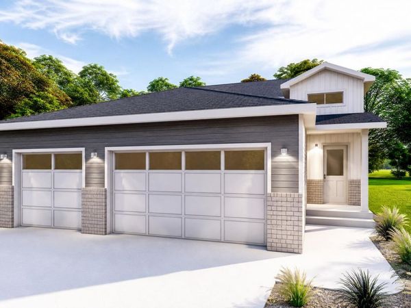 1719 41ST Avenue S, Grand Forks, ND 58201