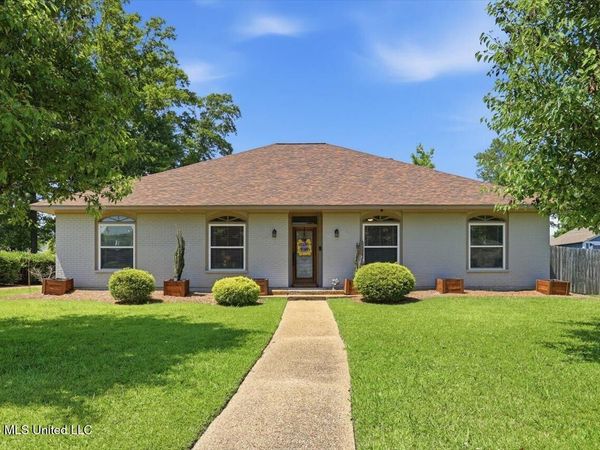 56 Westridge Drive, Brandon, MS 39047