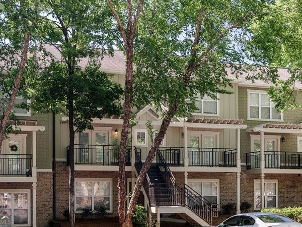 490 Barnett Shoals Road, Unit 816, Athens, GA 30605