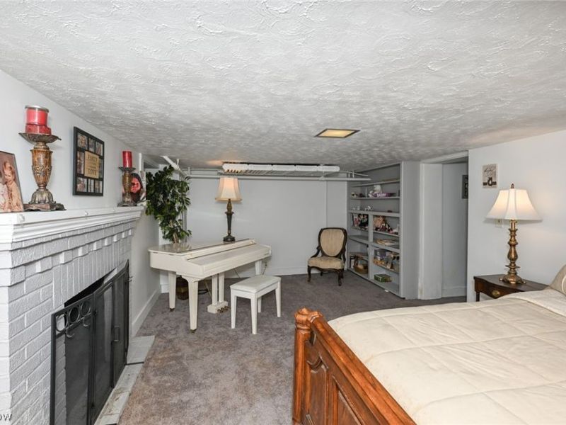 1390 Delia Avenue , Akron, OH 44320 Photo 45