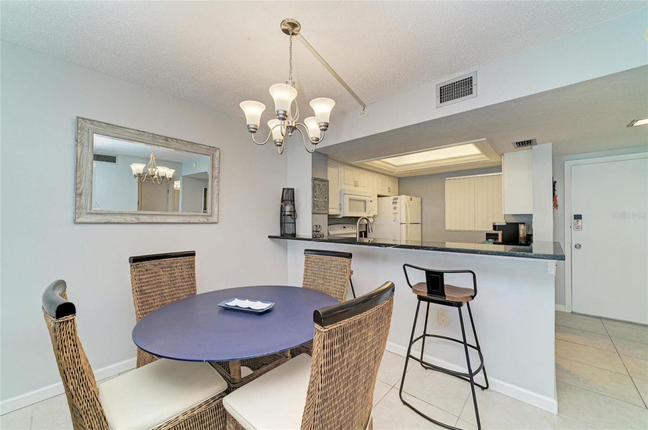 1257 S Portofino Drive, Unit 104, Sarasota, FL 34242 Photo