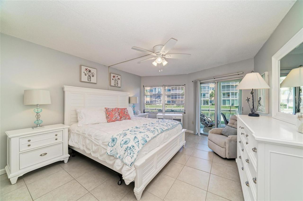 1257 S Portofino Drive, Unit 104, Sarasota, FL 34242 Photo