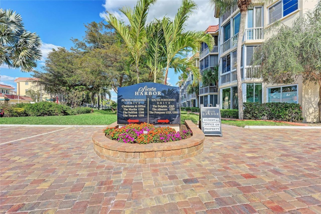 1257 S Portofino Drive, Unit 104, Sarasota, FL 34242 Photo