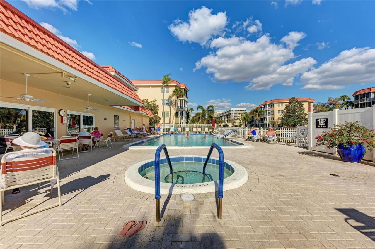 1257 S Portofino Drive, Unit 104, Sarasota, FL 34242 Photo