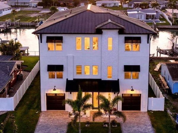 534 CRYSTAL DRIVE , MADEIRA BEACH, FL 33708