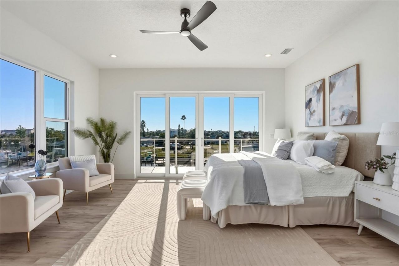 534 Crystal Drive, Madeira Beach, FL 33708 Photo