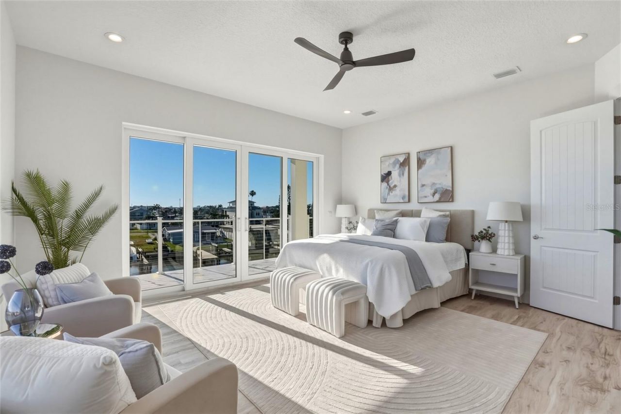 534 Crystal Drive, Madeira Beach, FL 33708 Photo