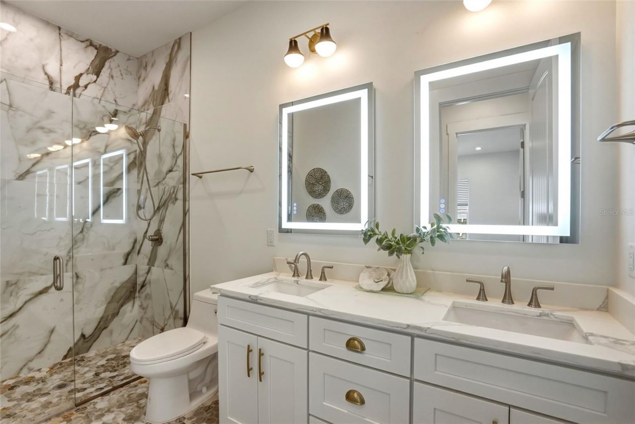 534 Crystal Drive, Madeira Beach, FL 33708 Photo