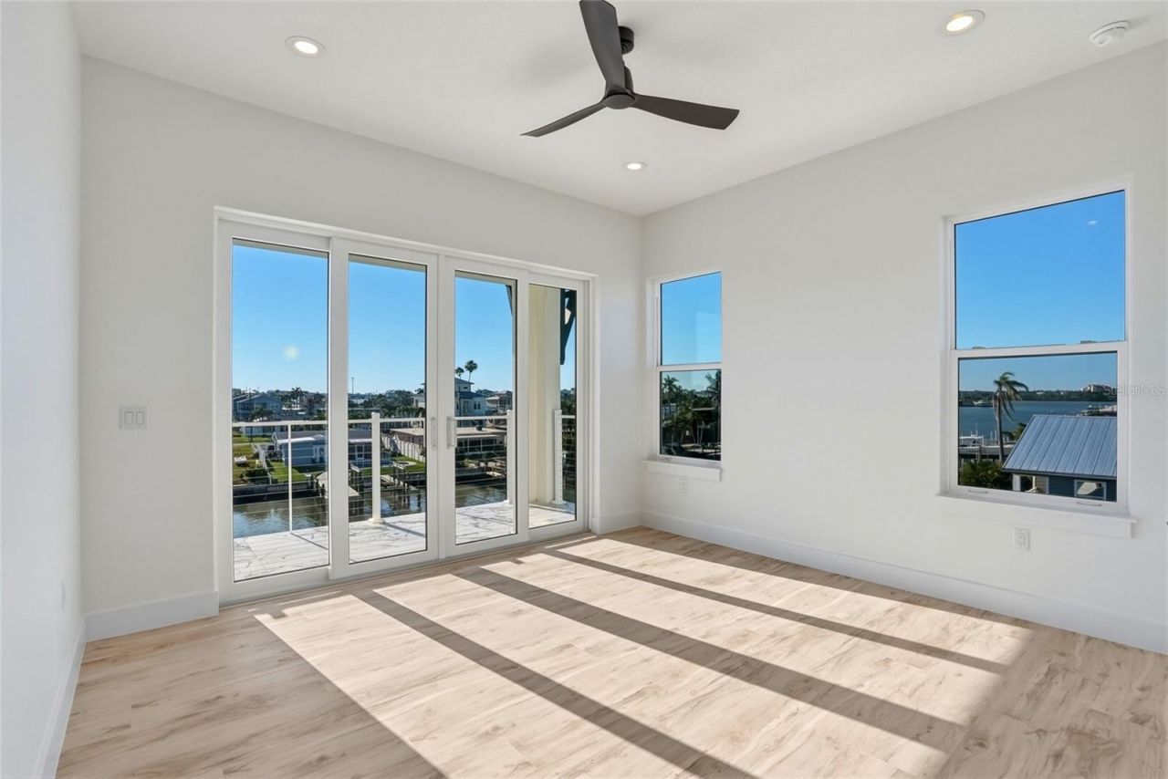 534 Crystal Drive, Madeira Beach, FL 33708 Photo
