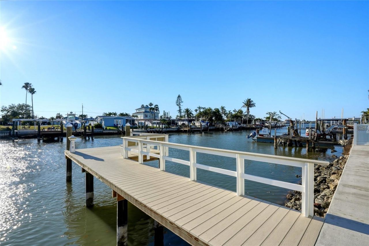534 Crystal Drive, Madeira Beach, FL 33708 Photo