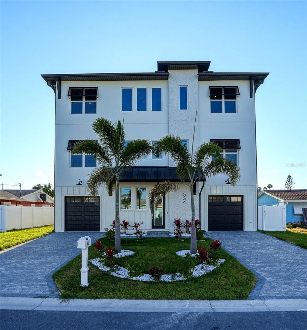 534 Crystal Drive, Madeira Beach, FL 33708 Photo