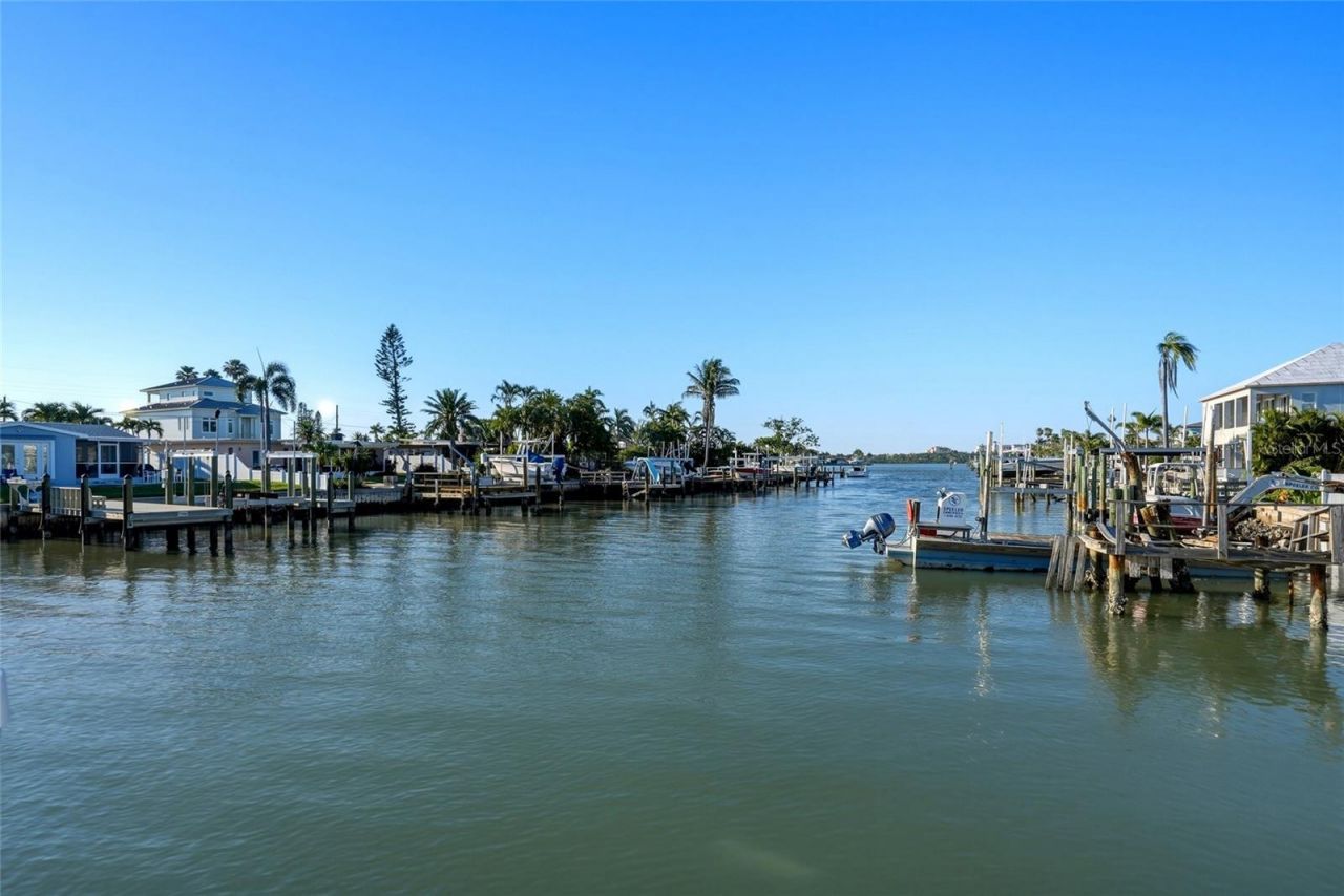 534 Crystal Drive, Madeira Beach, FL 33708 Photo
