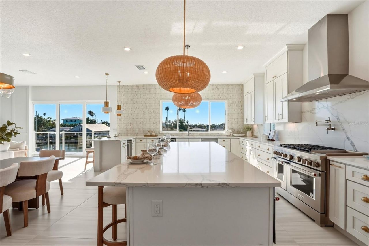 534 Crystal Drive, Madeira Beach, FL 33708 Photo