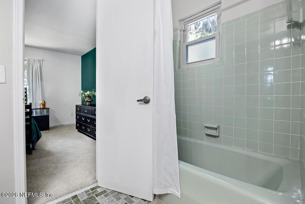 7242 Trails End, Jacksonville, FL 32277 Photo