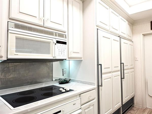 6335 W Northwest Highway, Unit 711, Dallas, TX 75225